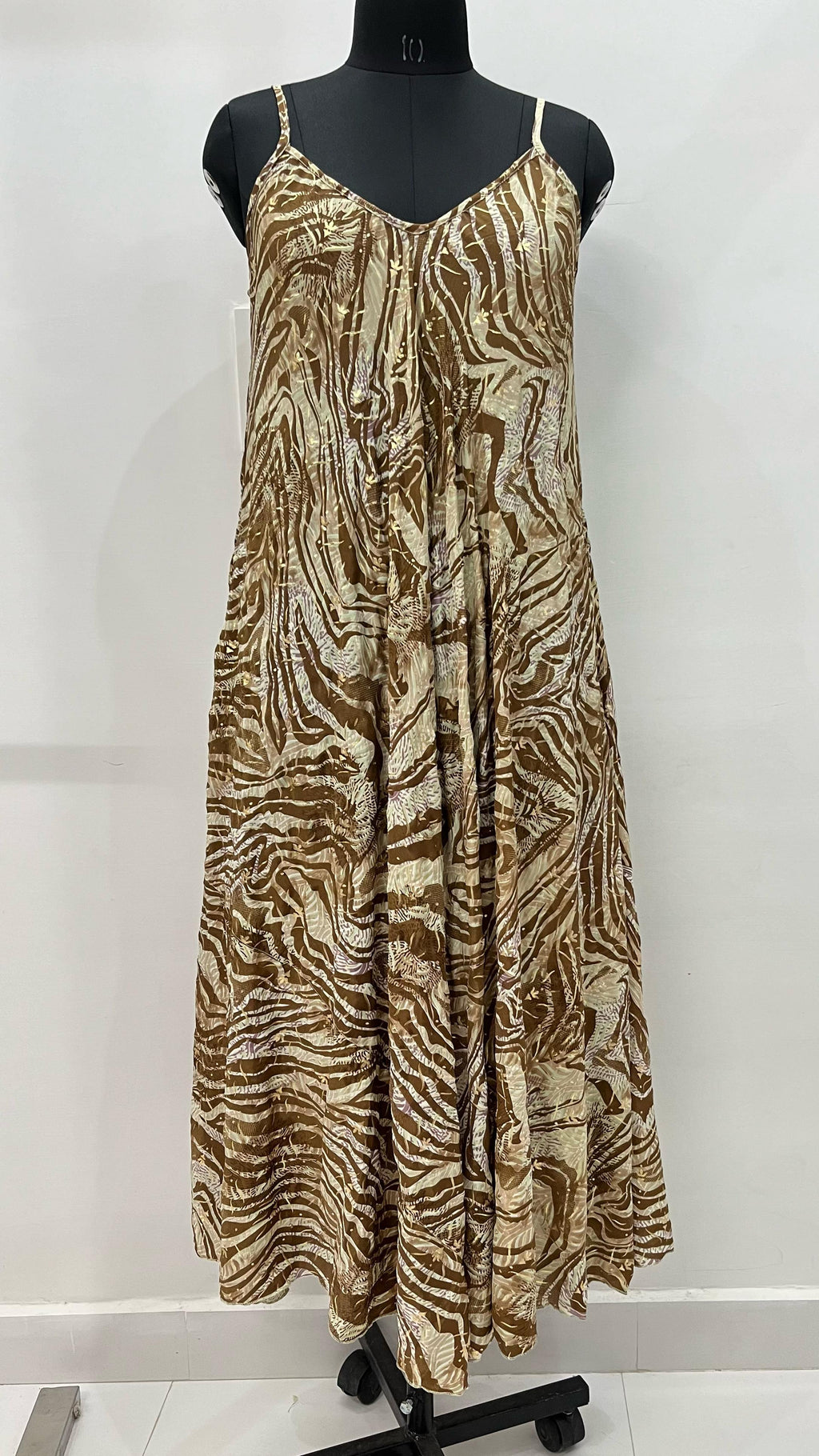 Robe bohème Harmony zèbre - vue de face - COACHELLI