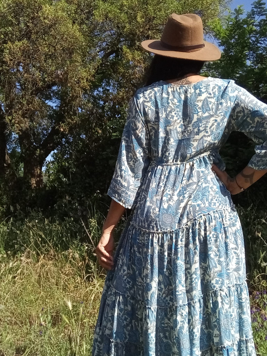 Robe bohème Iris bleue - vue de dos - COACHELLI